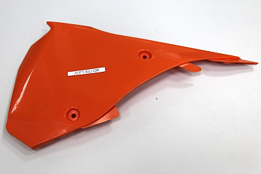 Пластик боковой левый J2  J2F15LOR