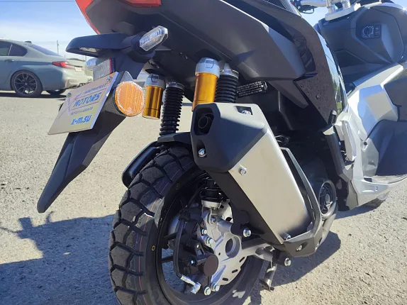 Скутер X-MOTORS JET RS 200cc EFI (replica Honda Х-ADV) CBS